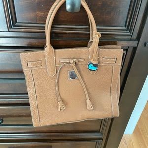 Dooney & bourke old school bag